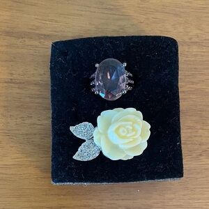 Banana Republic Cocktail Rings Elegant Purple and Cream Jewelry Set